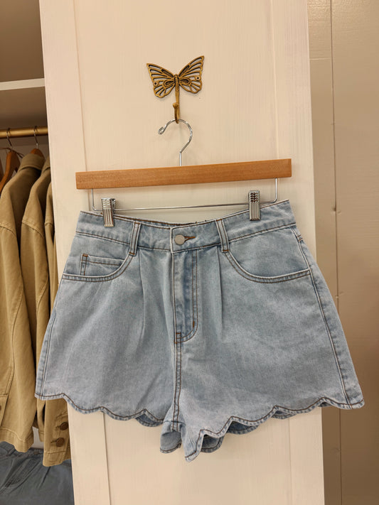 Scalloped denim shorts